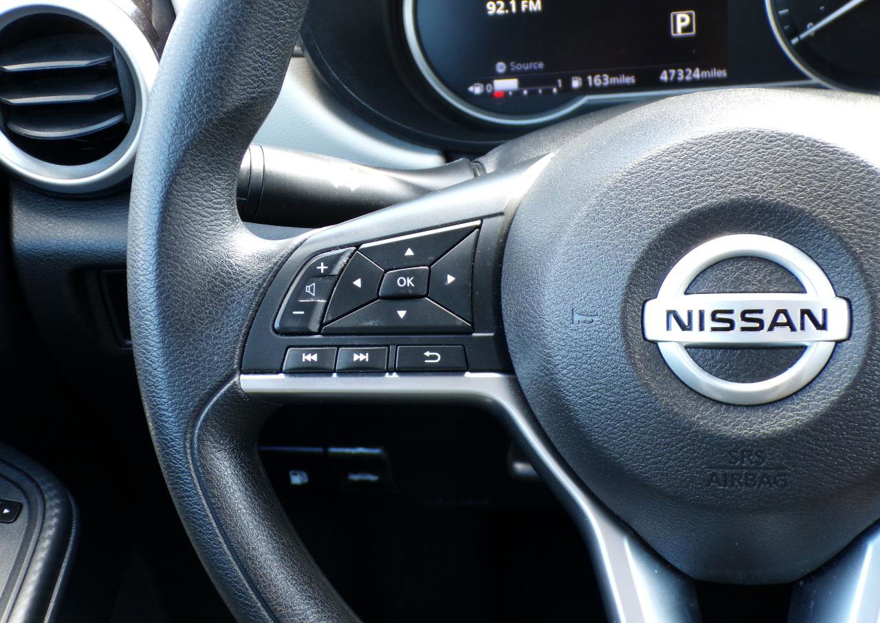 Used 2022 Nissan Versa SV w/ Trunk Package image 14