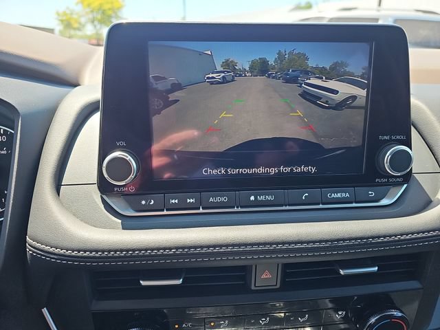 Used 2023 Nissan Rogue S AWD/4WD image 16
