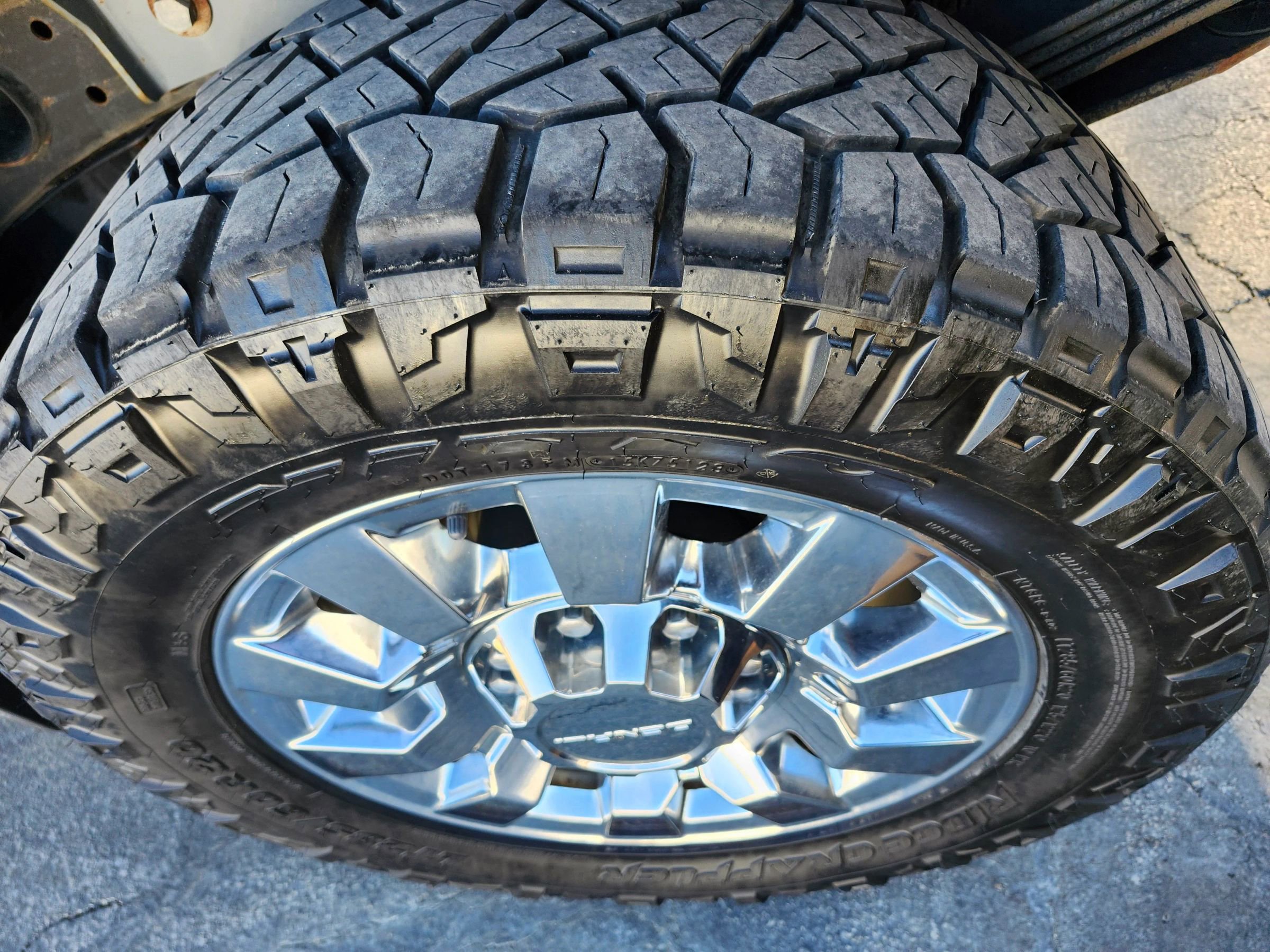 Used 2016 GMC Sierra 2500 Denali w/ Duramax Plus Package image 13