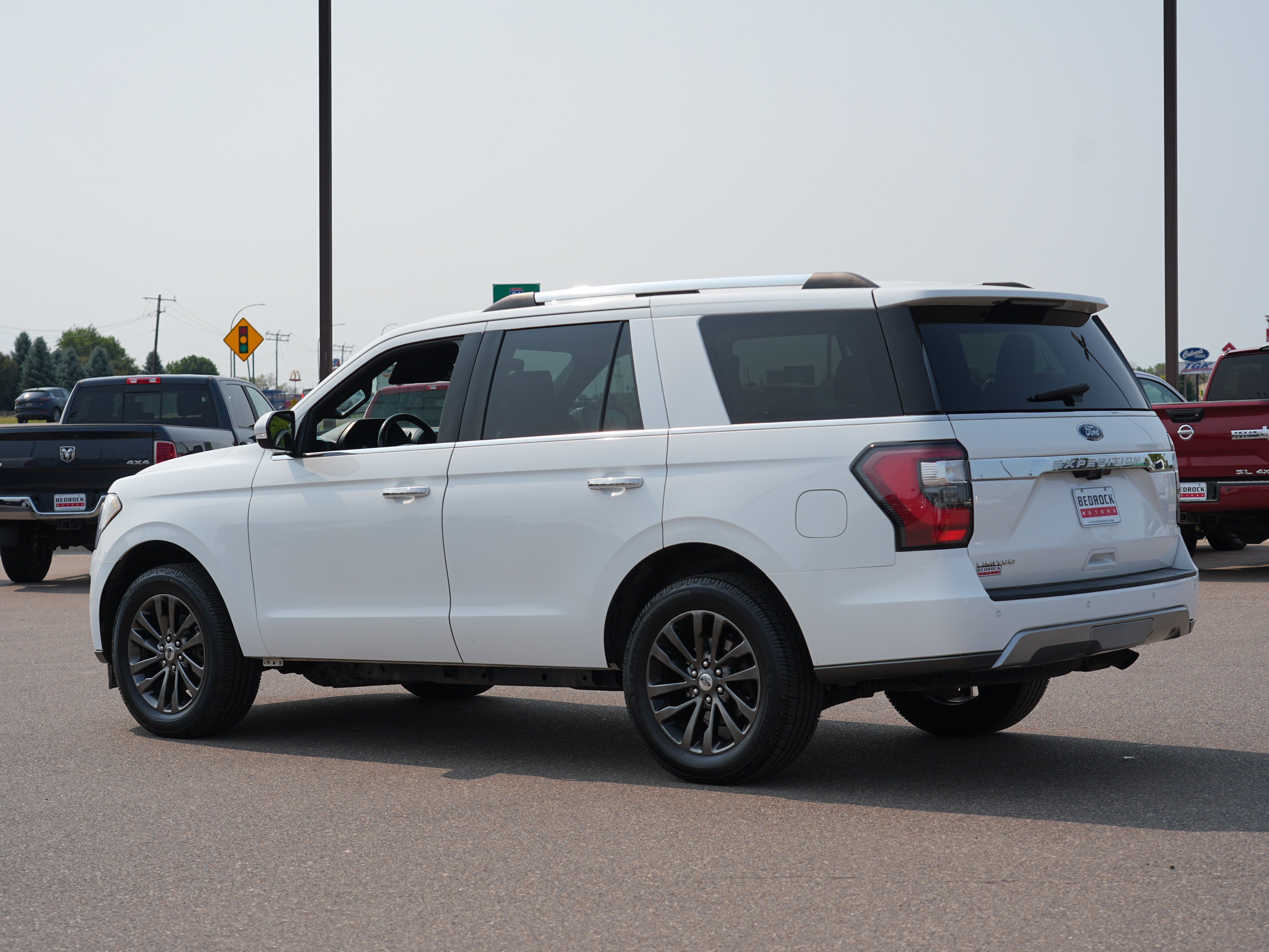 Used 2020 Ford Expedition Limited AWD/4WD image 5