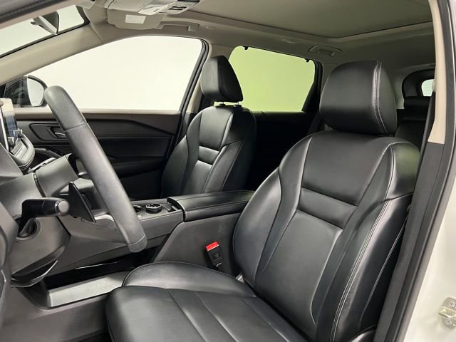 Used 2023 Nissan Rogue SV w/ SV Premium B Package AWD/4WD image 19