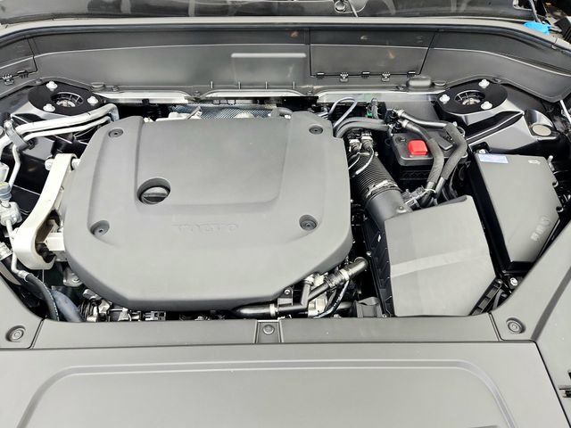 New 2025 Volvo XC90 B6 Plus w/ Protection Package Premier image 33
