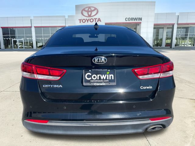 Used 2018 Kia Optima LX w/ 17" Alloy Wheels Package FWD image 4