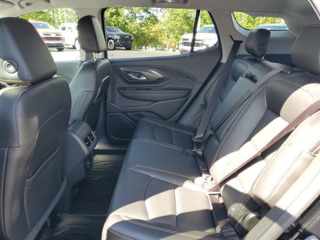 Used 2020 GMC Terrain SLT w/ Preferred Package AWD/4WD image 28