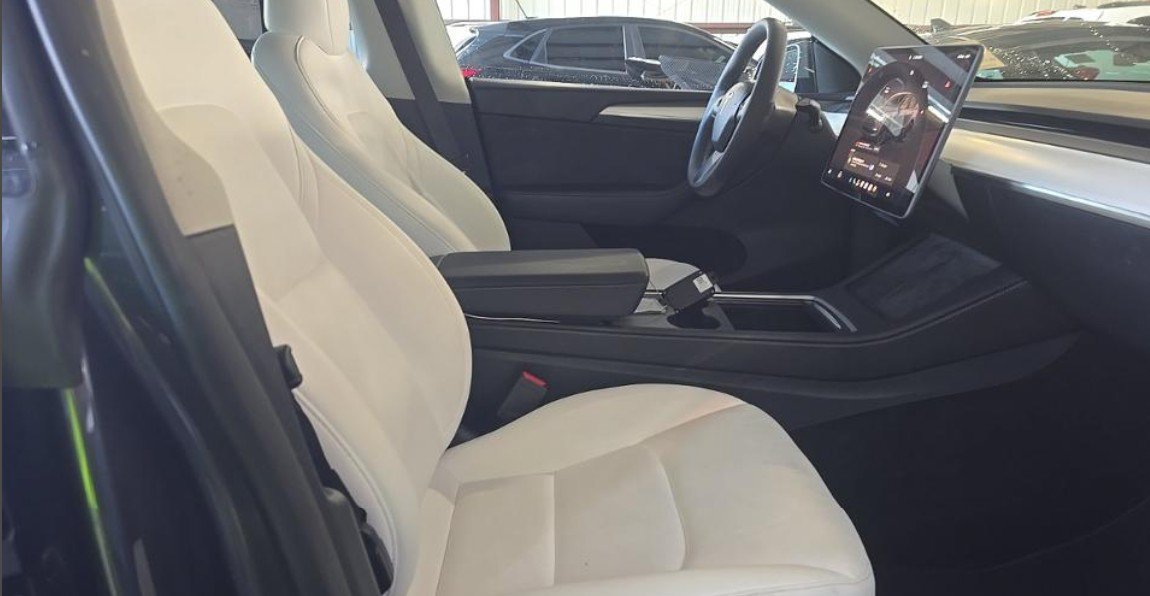 Used 2023 Tesla Model Y Performance AWD/4WD image 5