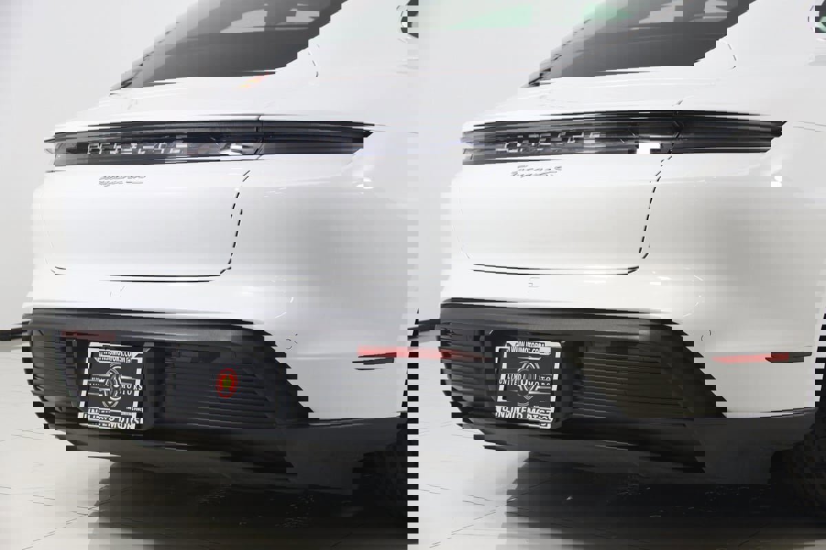 Used 2020 Porsche Taycan 4S image 55