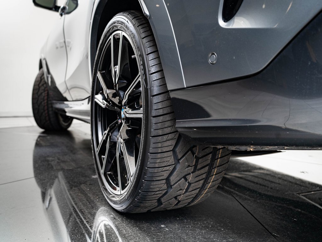 Used 2024 BMW X6 M60i w/ Dynamic Handling Package image 50