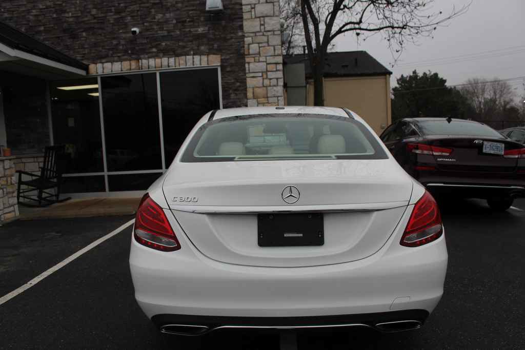 Used 2017 Mercedes-Benz C 300 Sedan image 6
