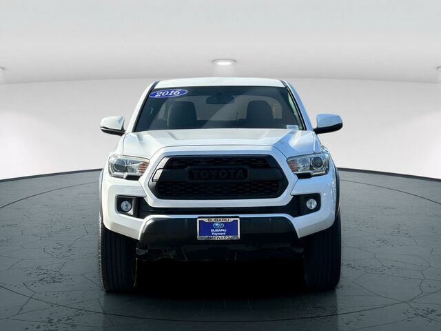 Used 2016 Toyota Tacoma TRD Off-Road w/ Towing Package RWD image 9