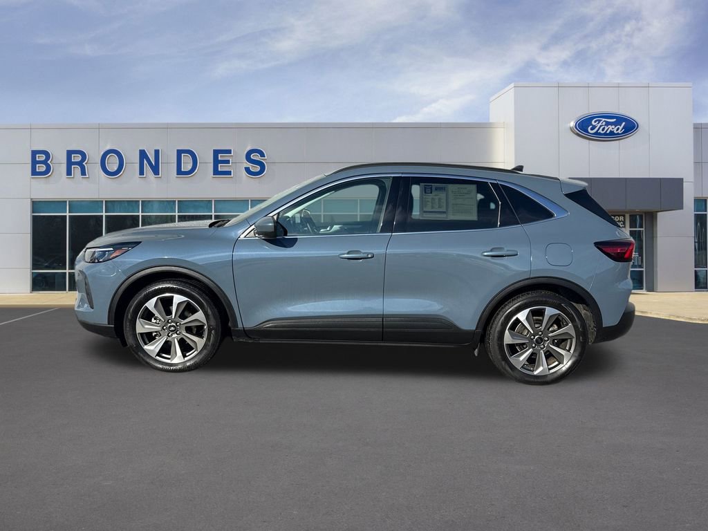 Used 2025 Ford Escape Platinum image 1