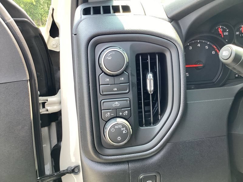 New 2026 Chevrolet Silverado 2500 Custom w/ Custom Convenience Package AWD/4WD image 28