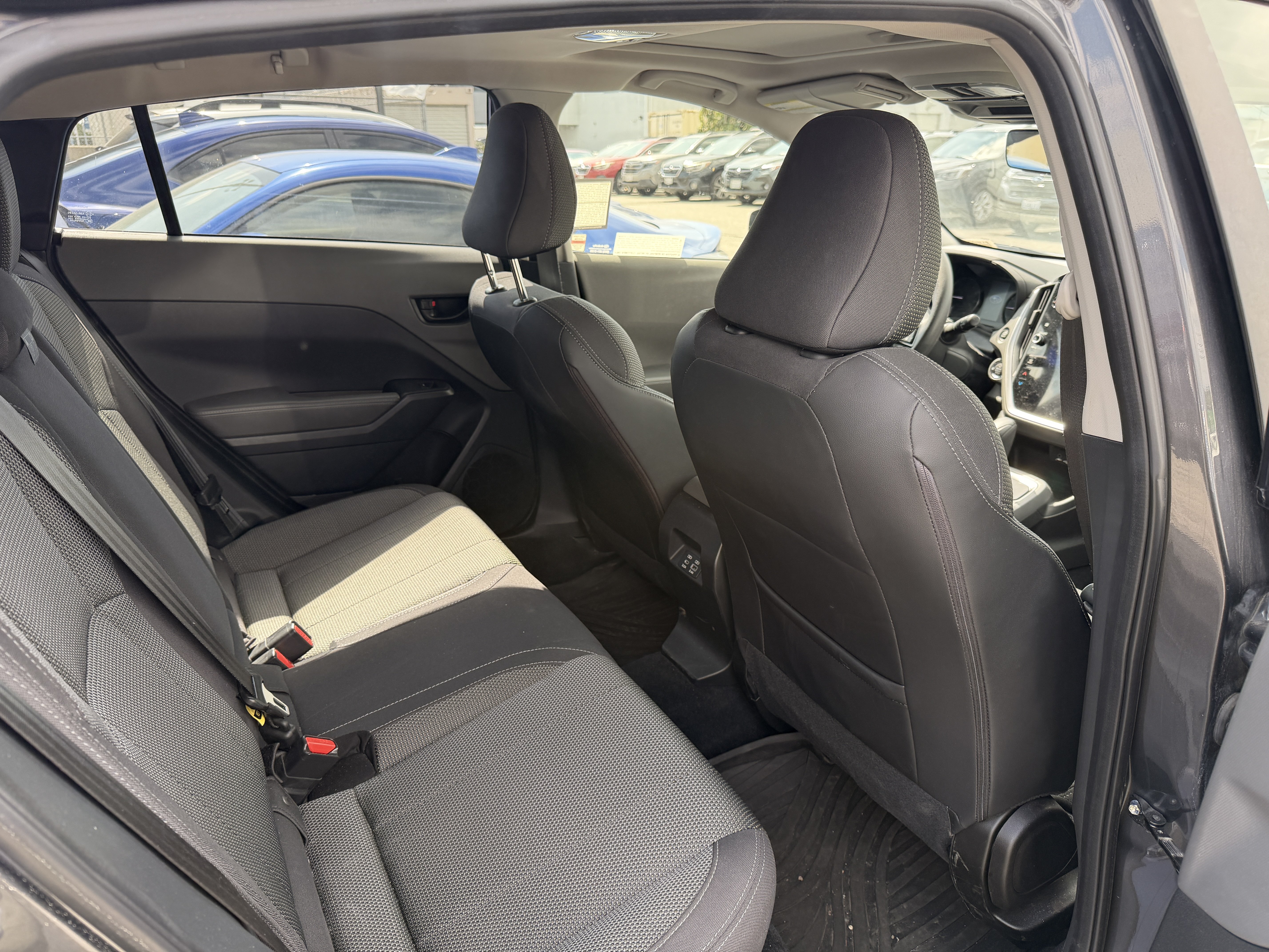 Used 2024 Subaru Crosstrek 2.0i Premium AWD/4WD image 3