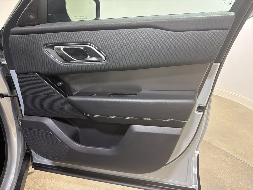 Used 2019 Land Rover Range Rover Velar S image 23