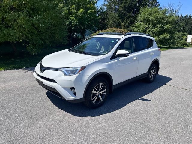Used 2018 Toyota RAV4 XLE w/ Plus Extra Value Package AWD/4WD image 7