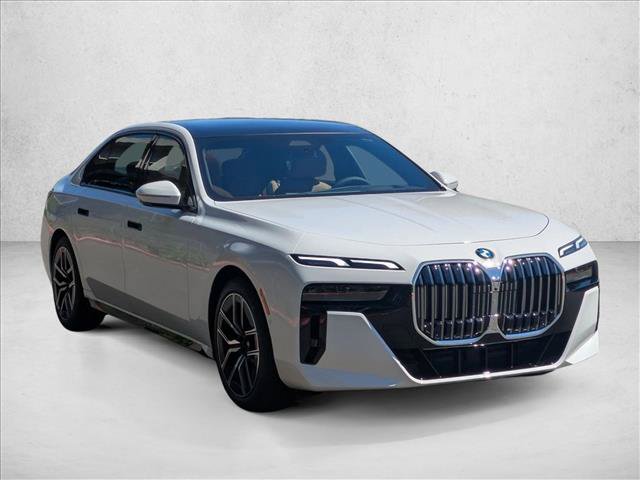 Used 2025 BMW 740i xDrive w/ Premium Package AWD/4WD image 6