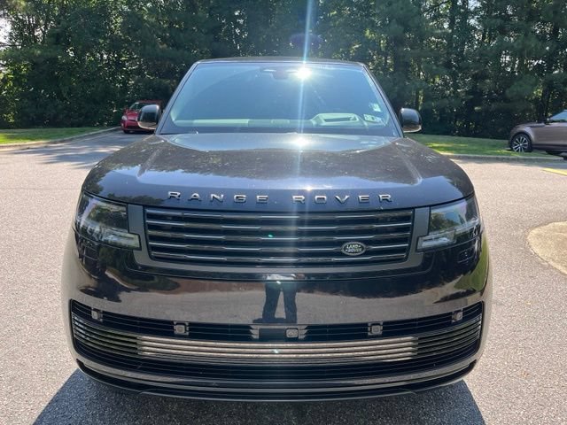 Certified 2024 Land Rover Range Rover SV AWD/4WD image 3