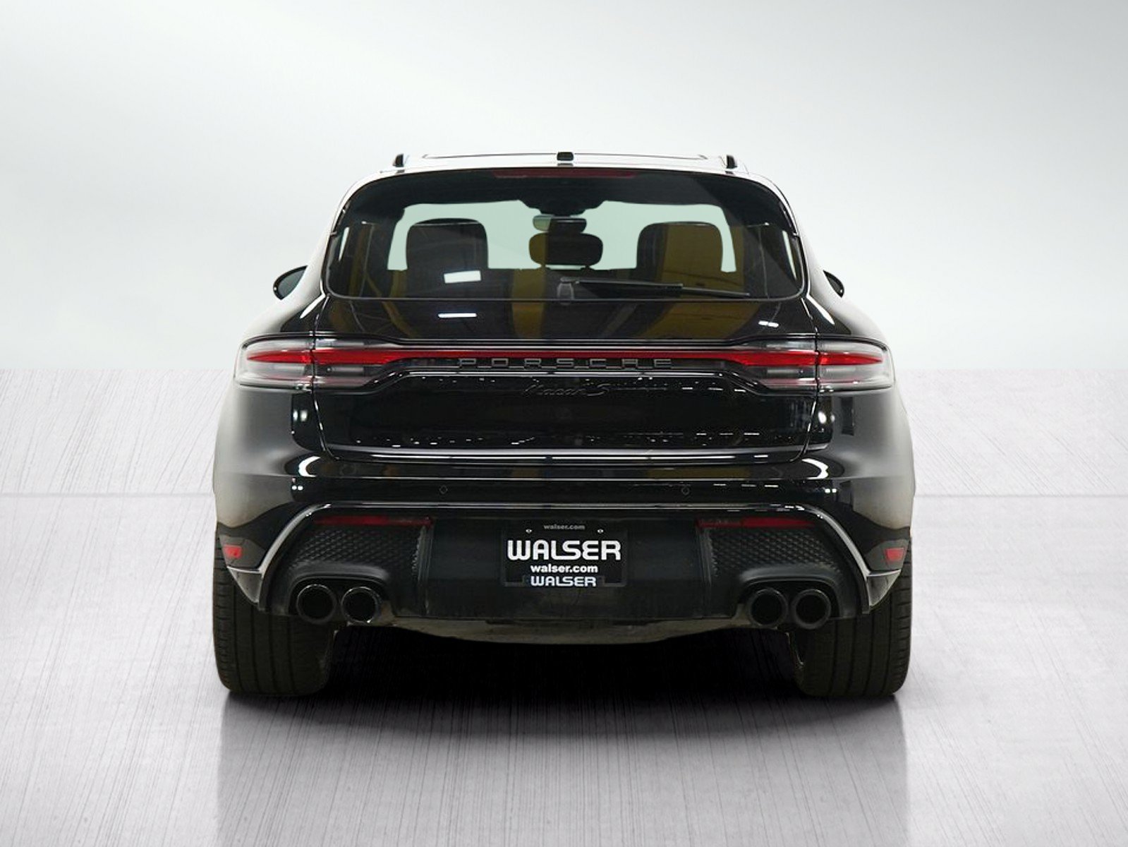 Used 2024 Porsche Macan S AWD/4WD image 4