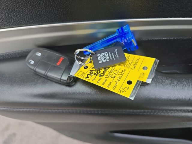 Used 2020 Dodge Durango SXT image 31