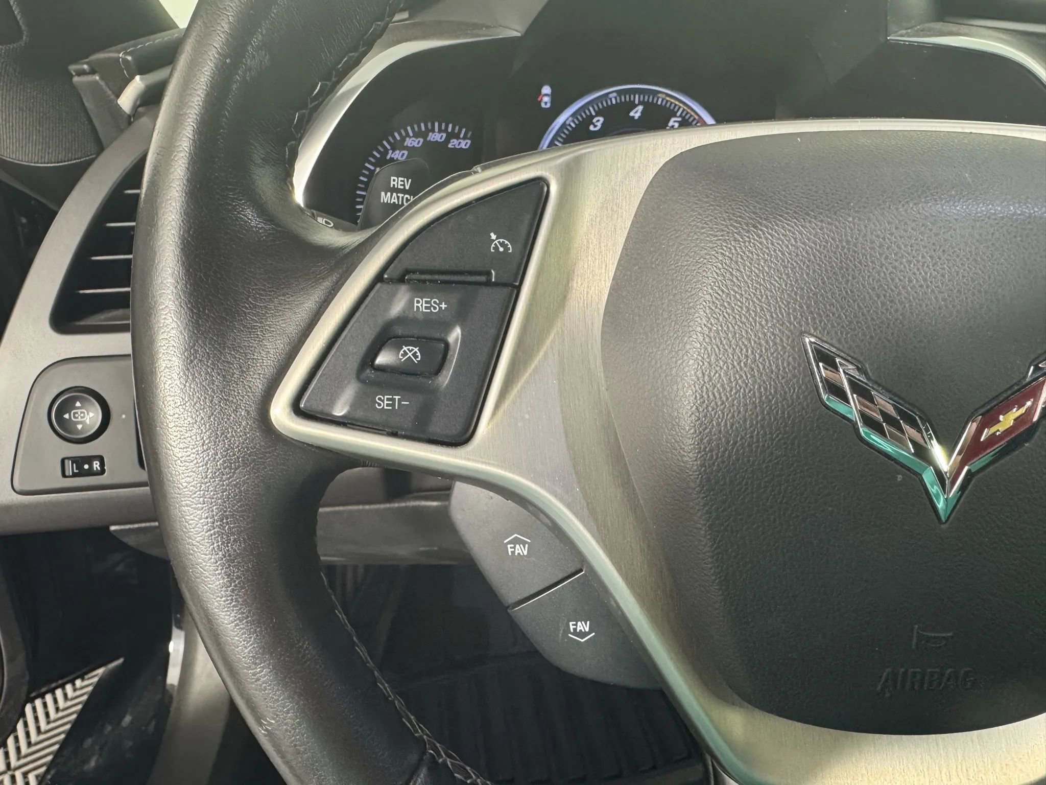 Used 2018 Chevrolet Corvette Stingray Coupe w/ Battery Protection Package image 17