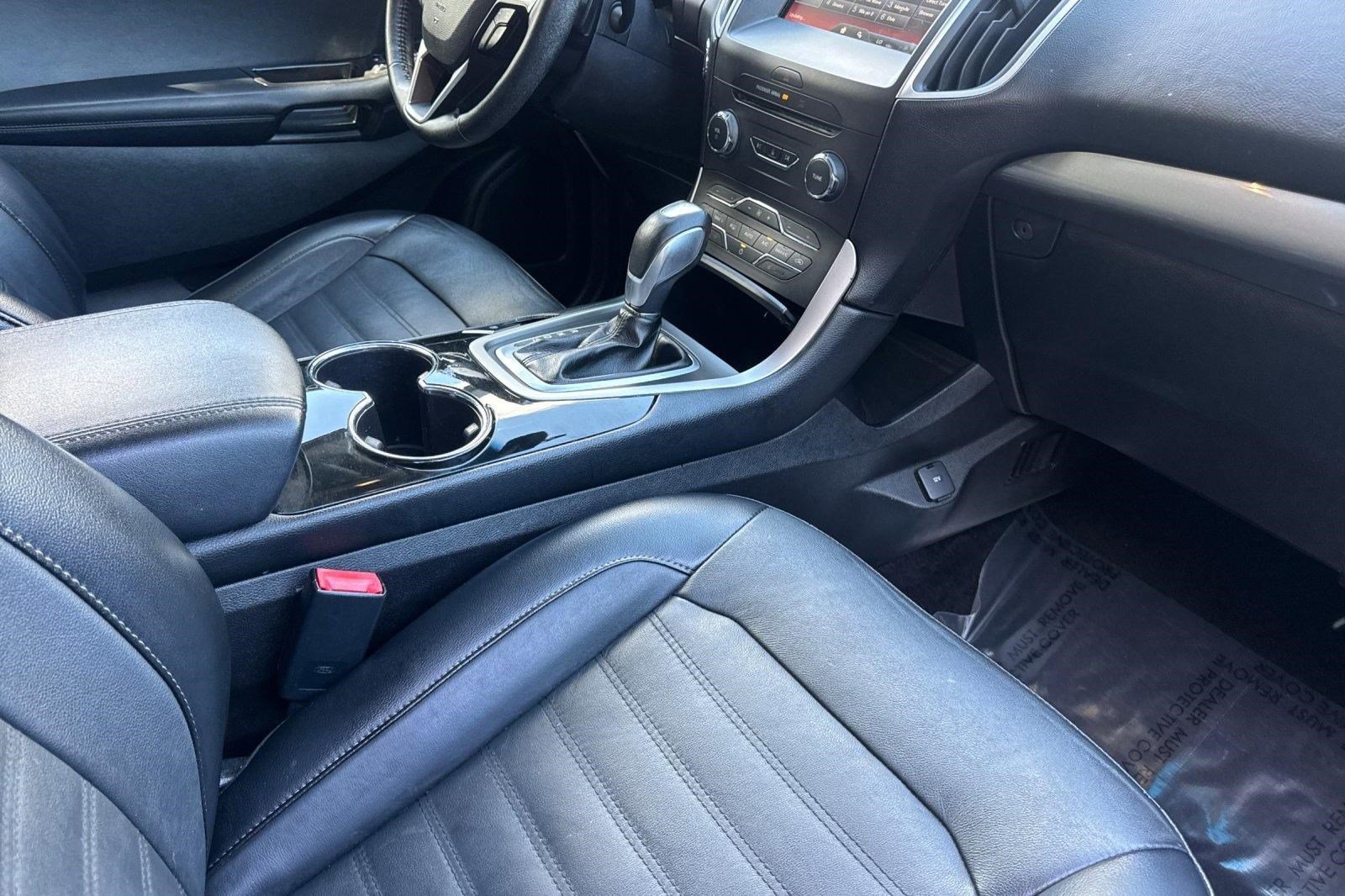 Used 2015 Ford Edge SEL w/ Equipment Group 201A FWD image 31
