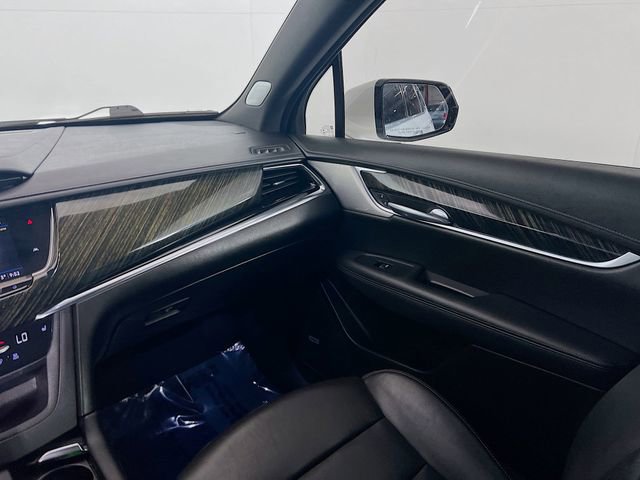 Used 2022 Cadillac XT6 Premium Luxury w/ Technology Package image 23