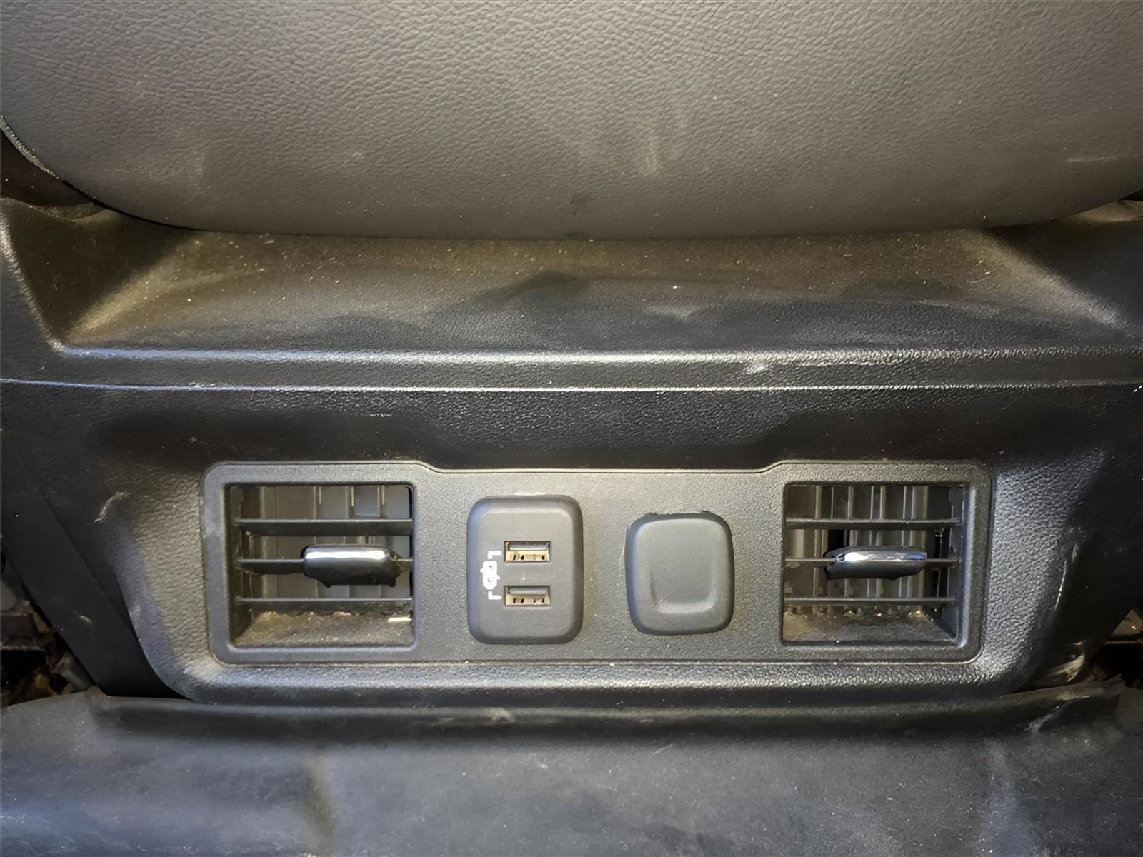 Used 2020 Chevrolet Silverado 1500 LT w/ All-Star Edition image 15