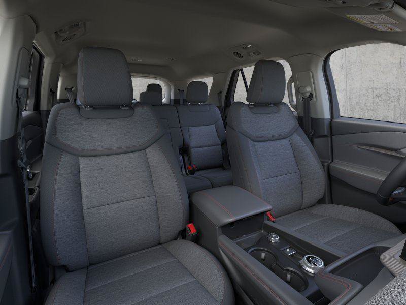 Used 2026 Ford Explorer Active AWD/4WD image 10