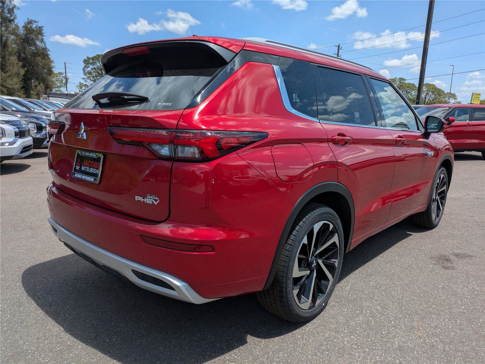 New 2025 Mitsubishi Outlander SEL image 7
