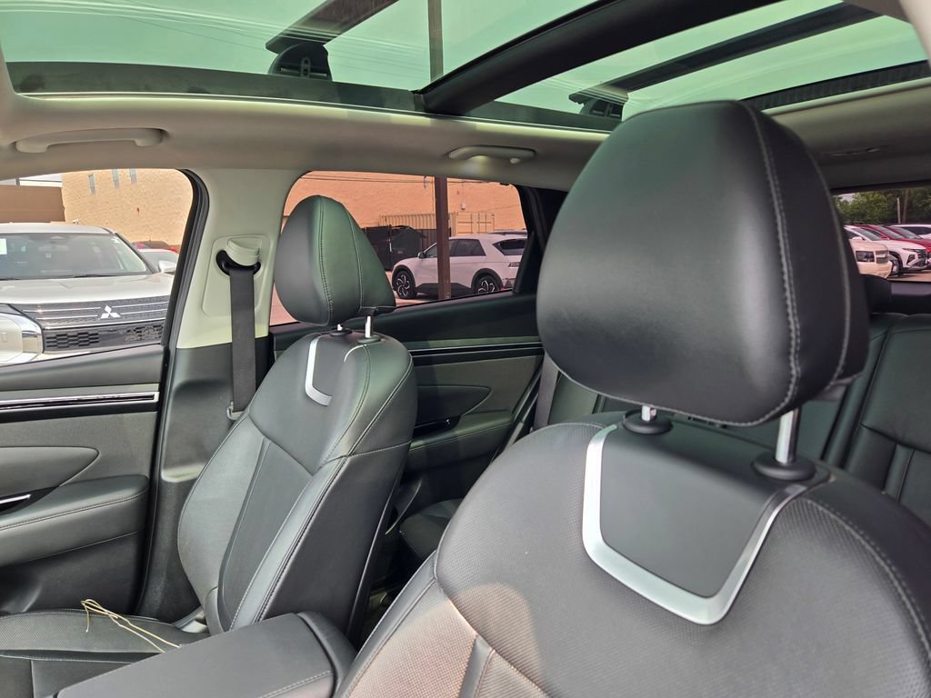 Used 2023 Hyundai Tucson Limited AWD/4WD image 35