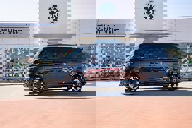 New 2025 Volkswagen ID. Buzz Pro S image 1