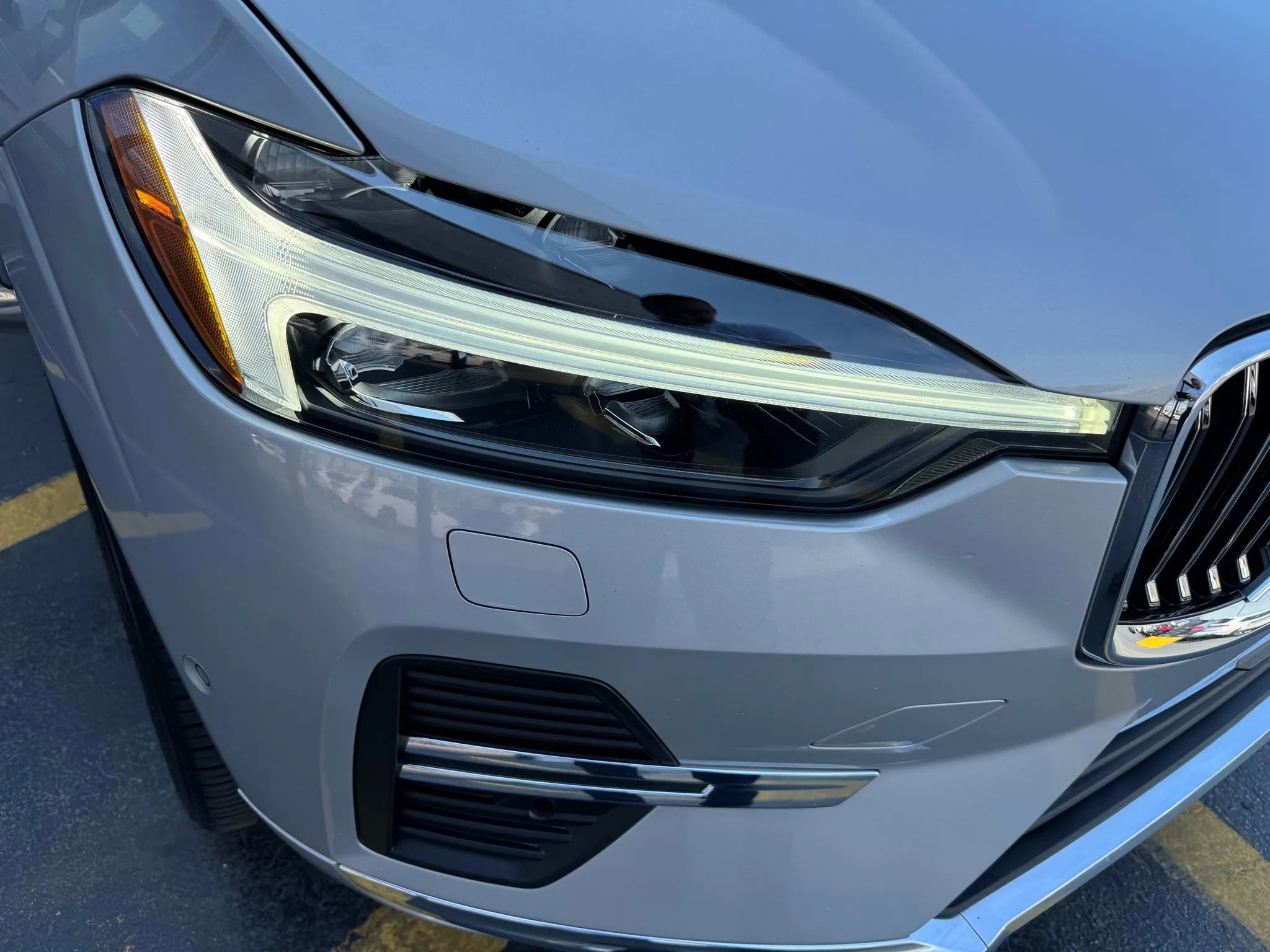 Used 2023 Volvo XC60 B5 Ultimate w/ Climate Package image 43