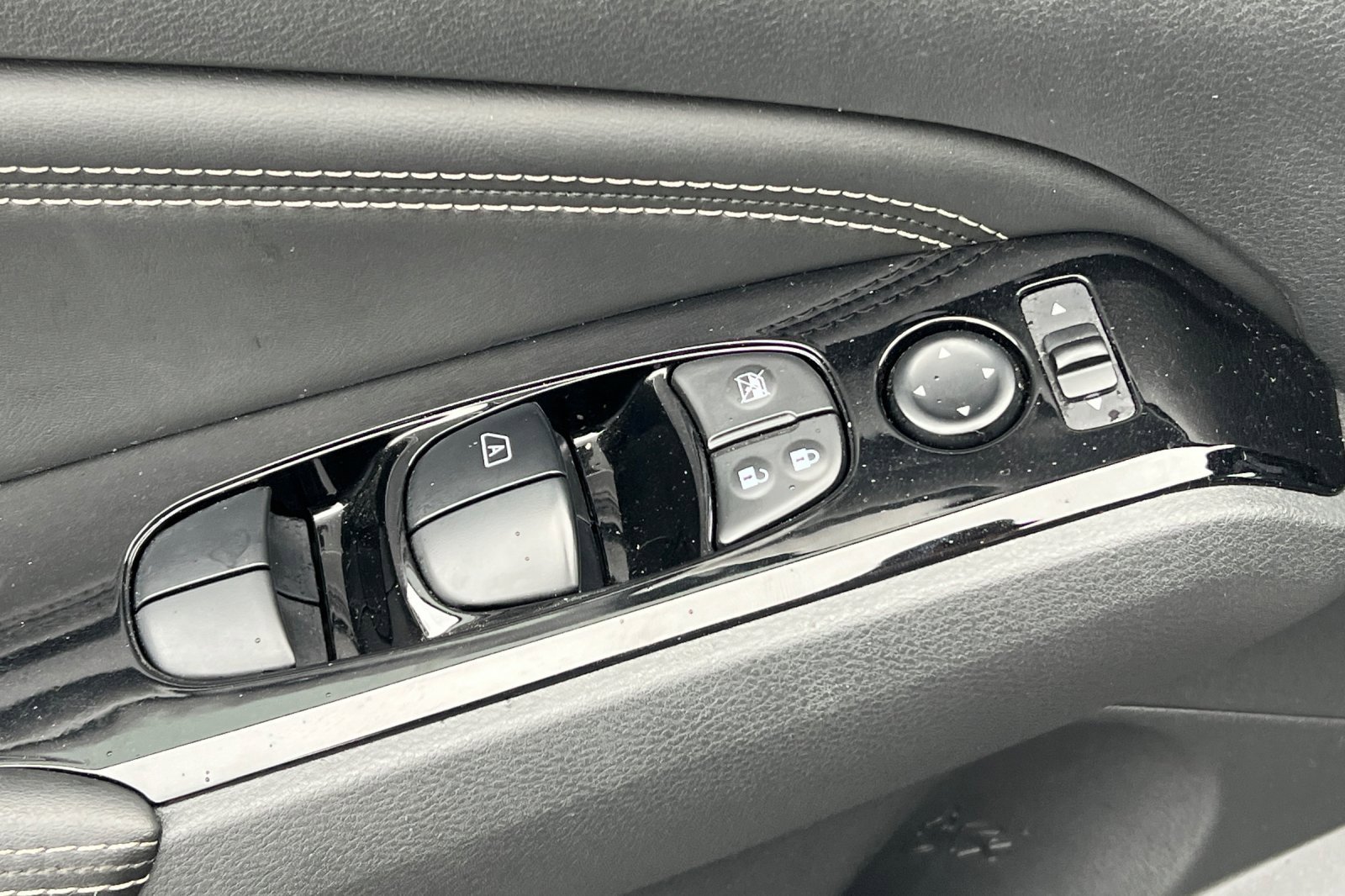 Used 2023 Nissan Altima 2.5 SL image 12