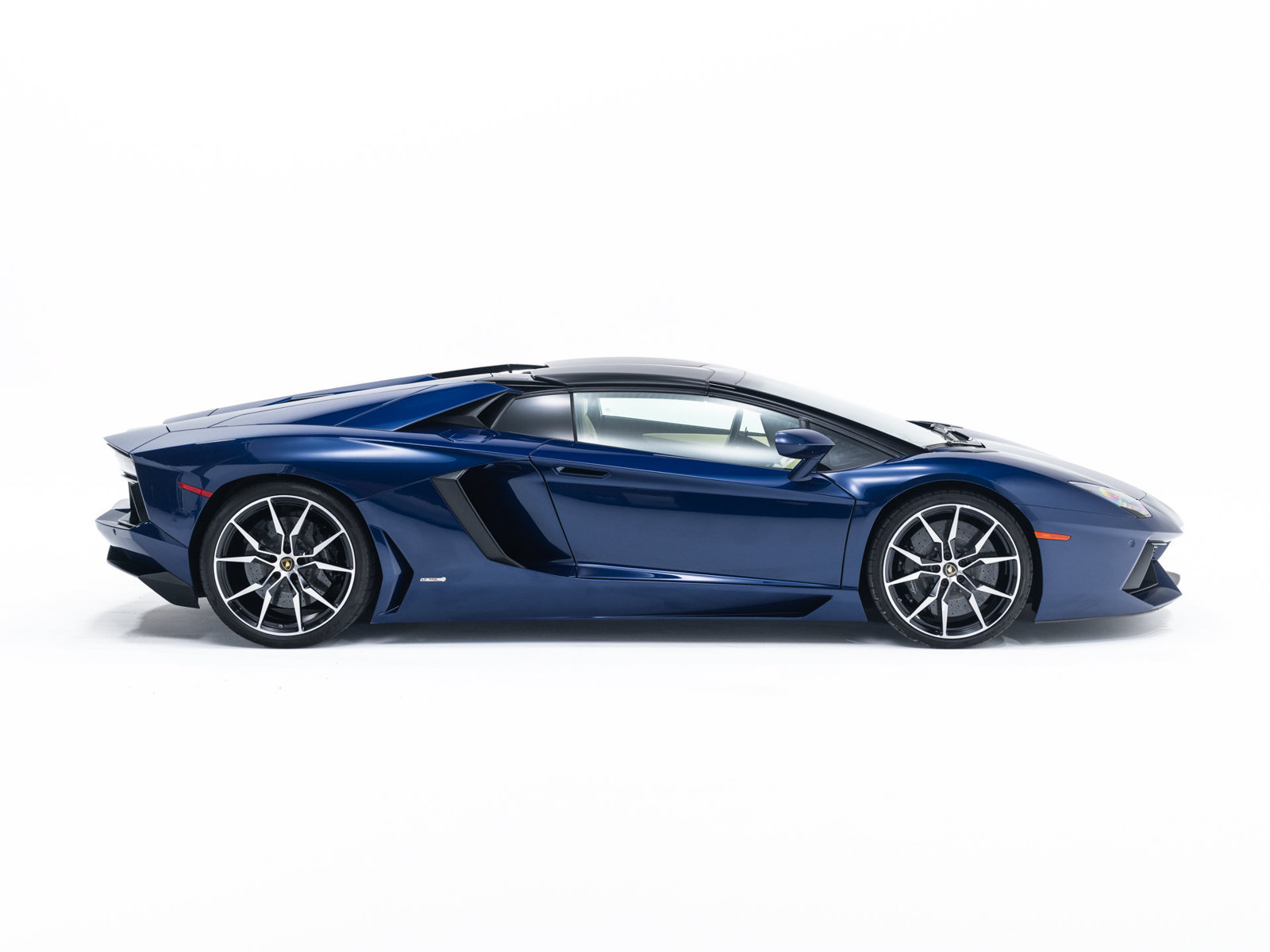 Used 2013 Lamborghini Aventador LP 700-4 AWD/4WD image 9