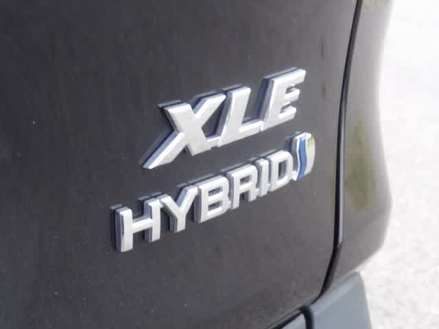 Used 2024 Toyota RAV4 XLE AWD/4WD image 35