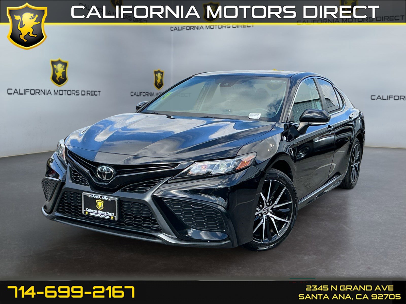 Used 2022 Toyota Camry SE w/ Carpet Mat Package (TMS)