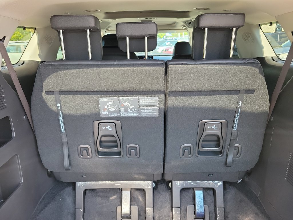 New 2027 Kia Carnival SX Prestige FWD image 9