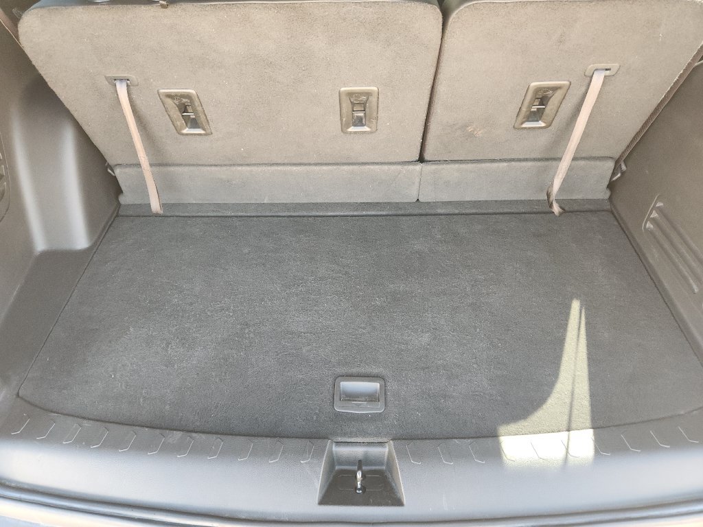 Used 2023 Chevrolet Traverse LT FWD image 33