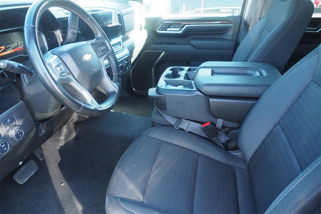 Used 2024 Chevrolet Silverado 2500 LT image 5