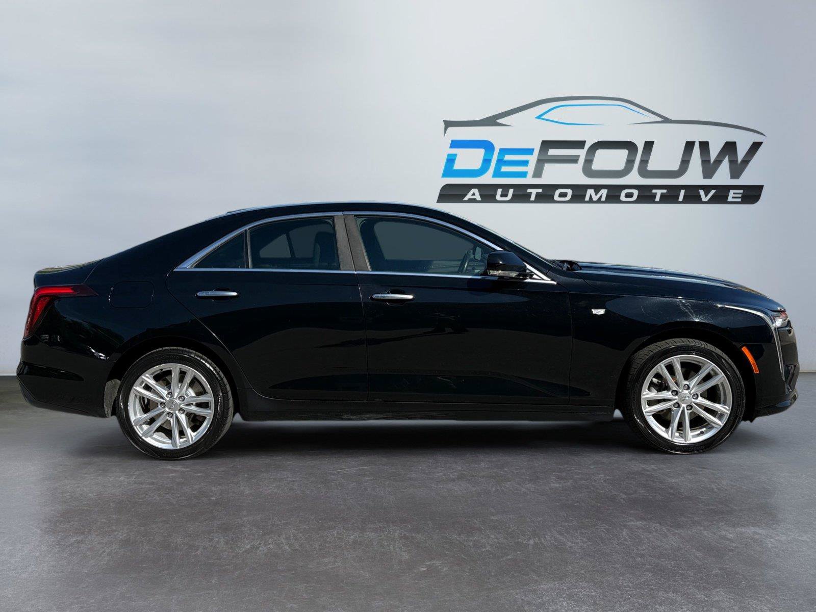 Used 2021 Cadillac CT4 Luxury AWD/4WD image 2