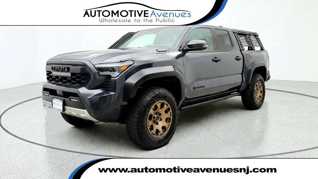 Used 2025 Toyota Tacoma 4x4 Double Cab Hybrid image 1