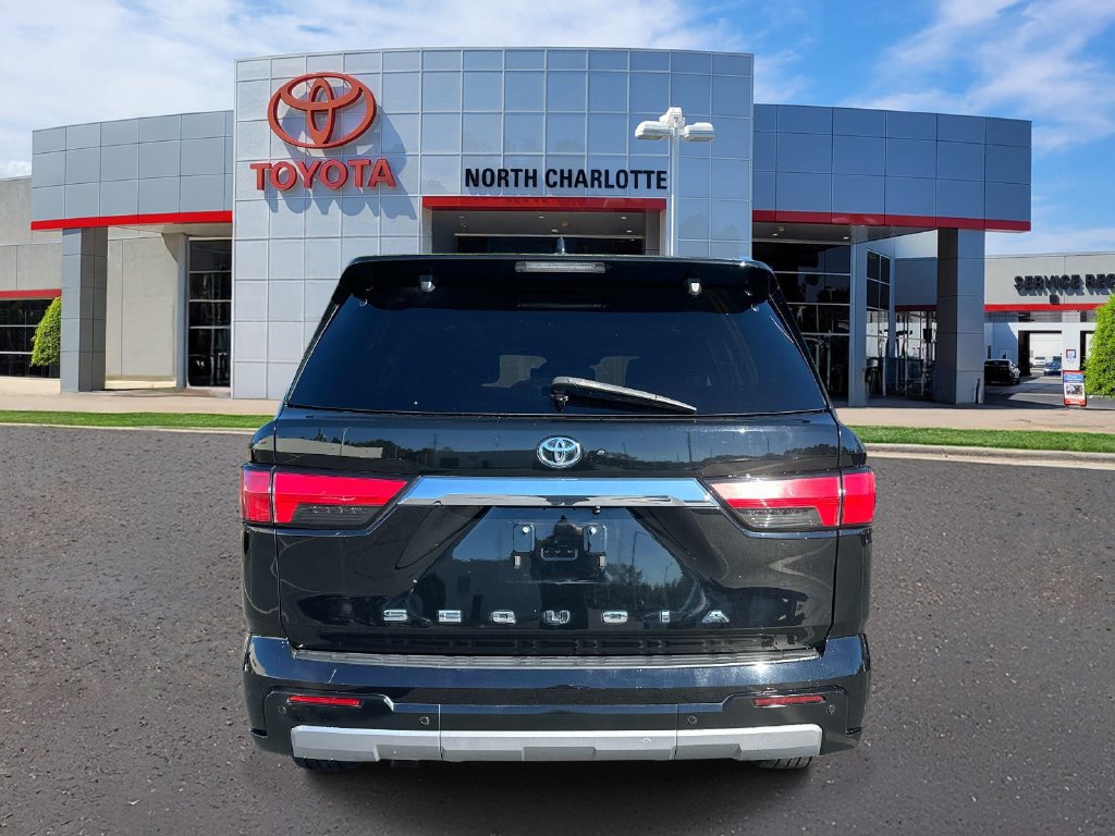 Used 2023 Toyota Sequoia Limited w/ Tow Technology Package AWD/4WD image 7