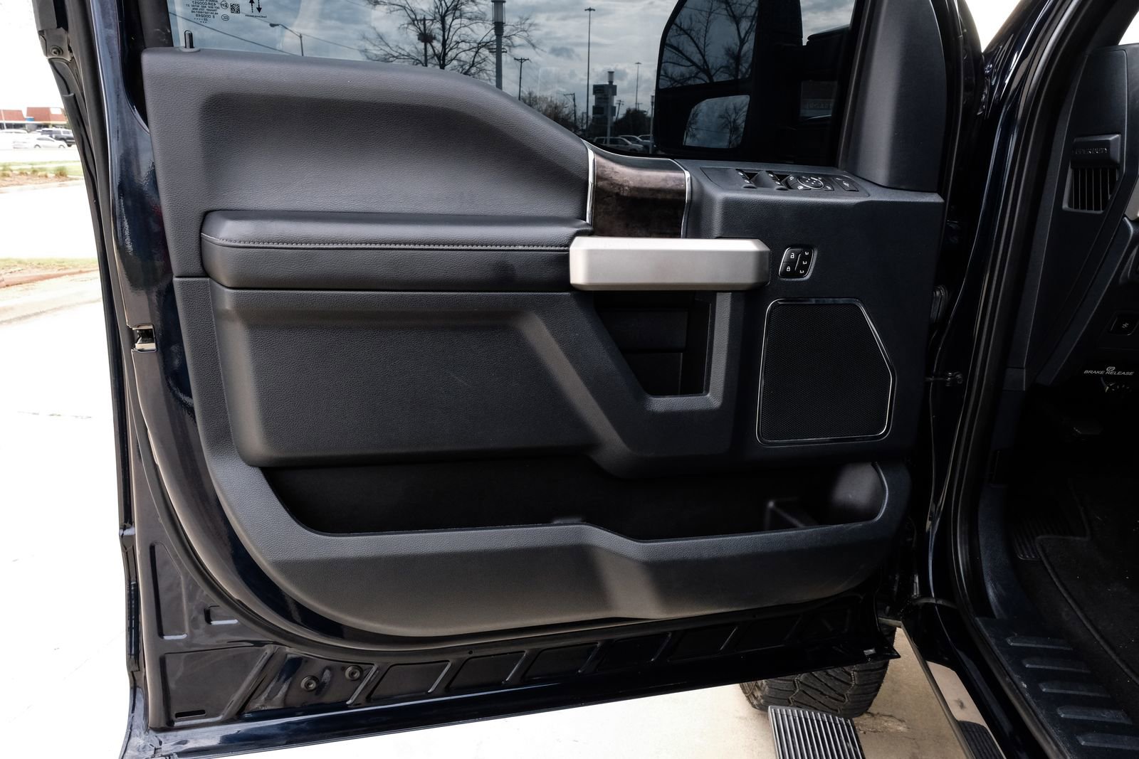 Used 2022 Ford F250 Lariat w/ Lariat Ultimate Package image 50