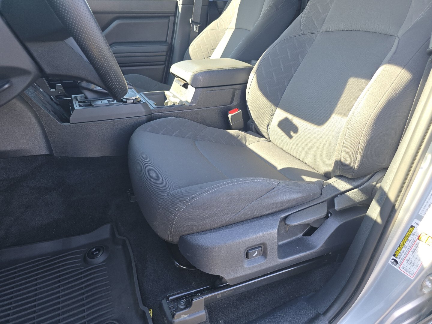 Used 2024 Toyota Tacoma SR AWD/4WD image 22
