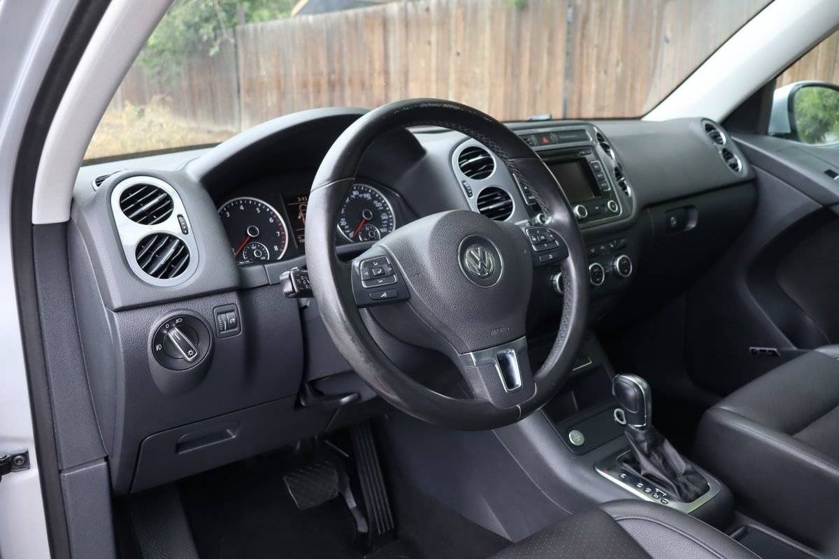 Used 2014 Volkswagen Tiguan SEL AWD/4WD image 15