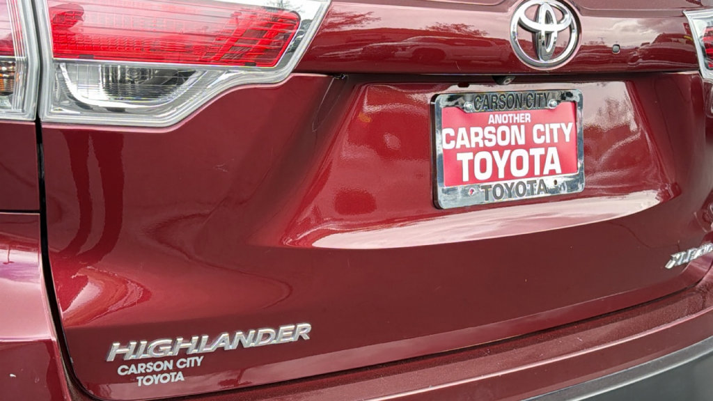 Used 2014 Toyota Highlander XLE AWD/4WD image 28