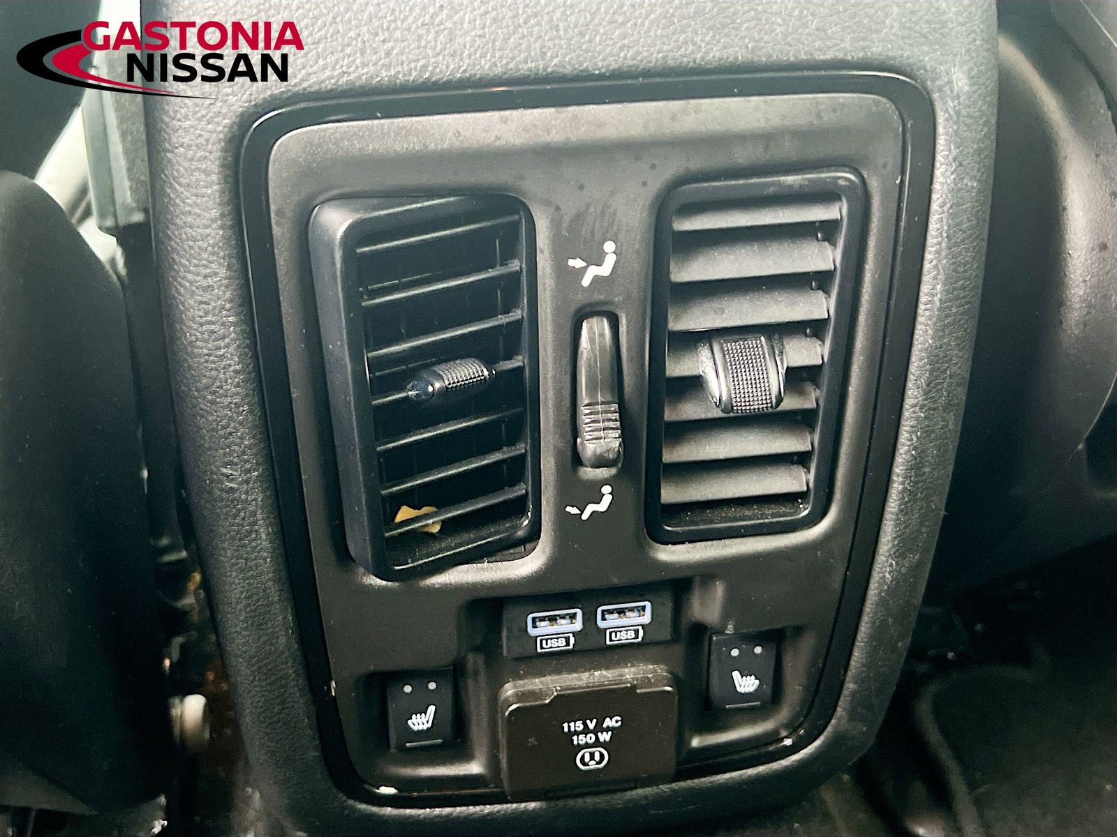 Used 2024 Dodge Durango GT image 35