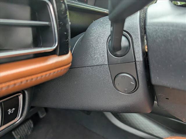 Used 2023 Lincoln Nautilus Reserve AWD/4WD image 33