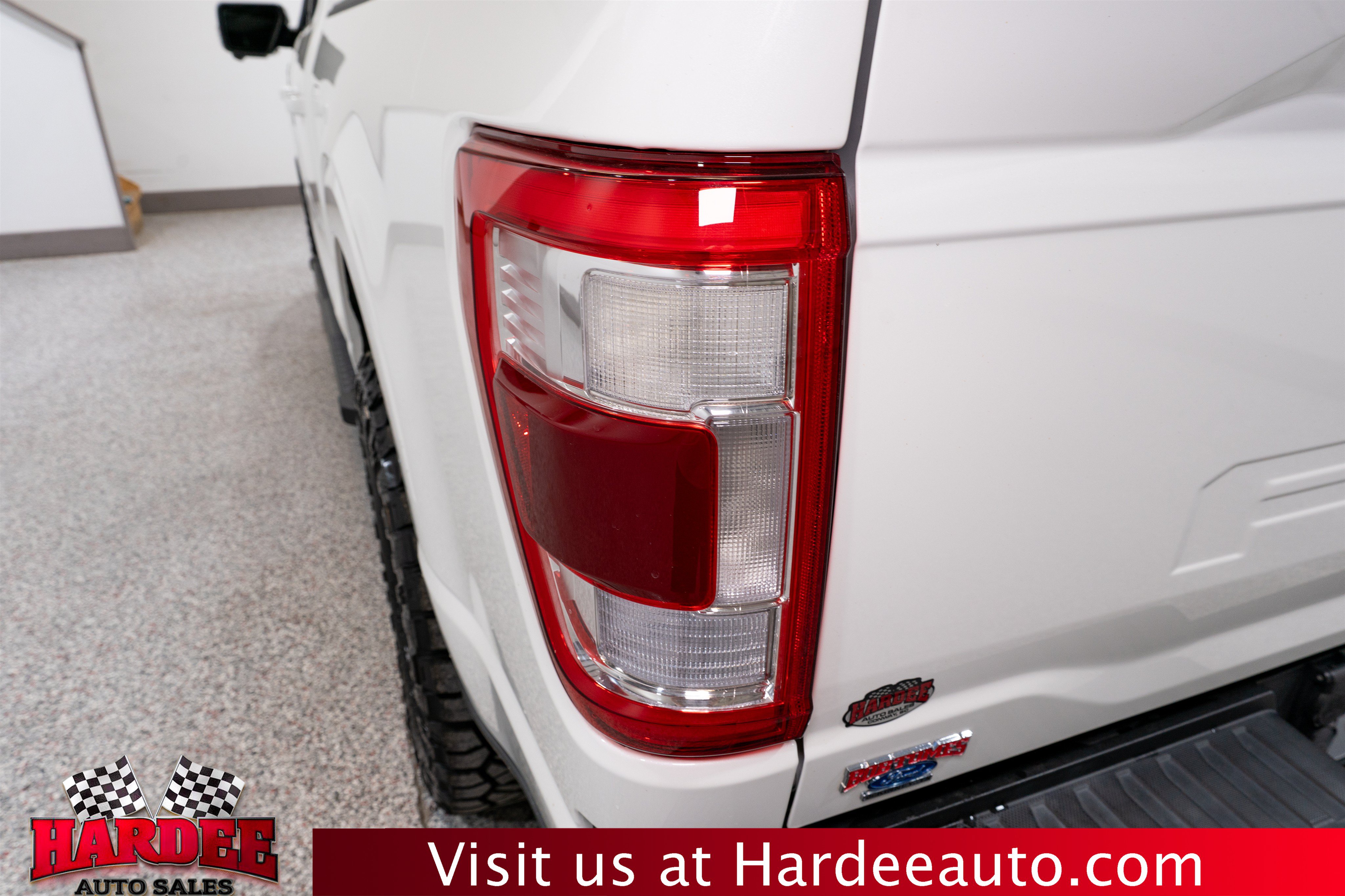 Used 2022 Ford F150 Lariat AWD/4WD image 9