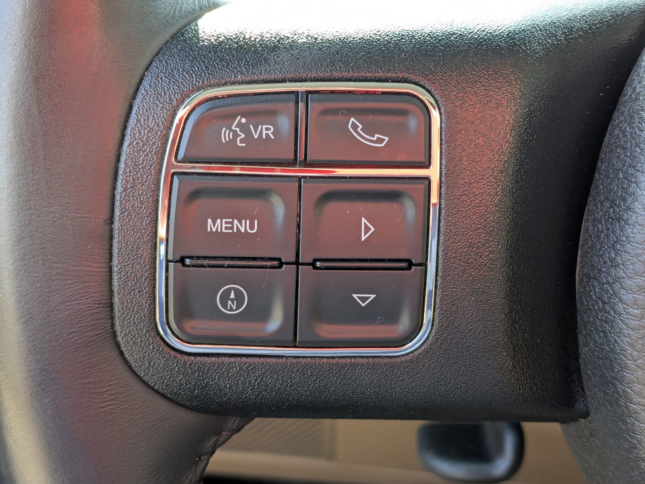 Used 2017 Jeep Wrangler Unlimited Rubicon w/ Connectivity Group image 16