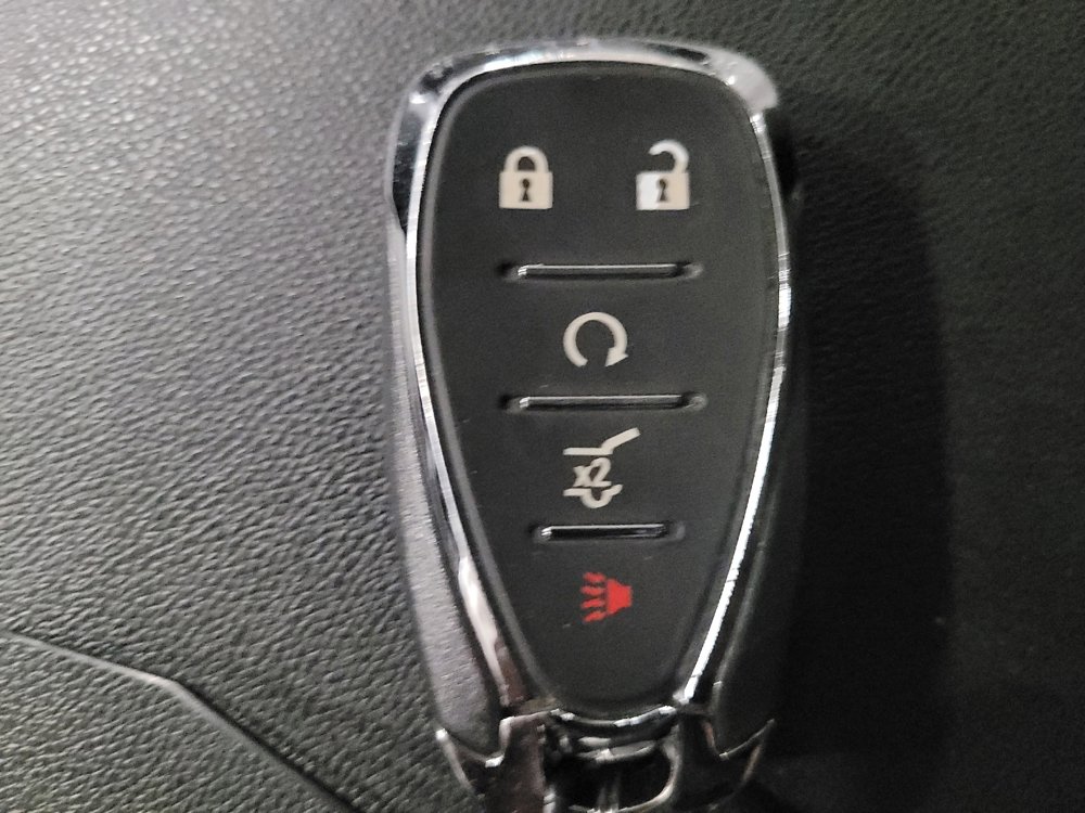 Used 2024 Chevrolet Equinox LT image 32